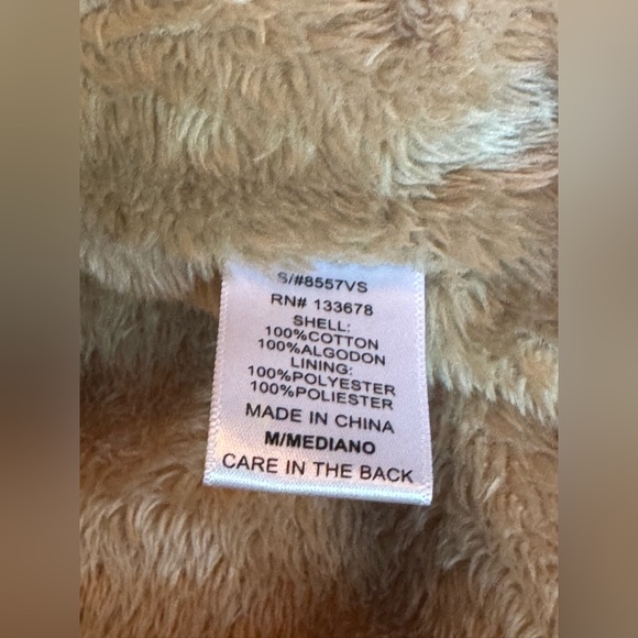 Love Tree Women's Light Coral Sherpa lined zip up Vest - Picture 6 of 7